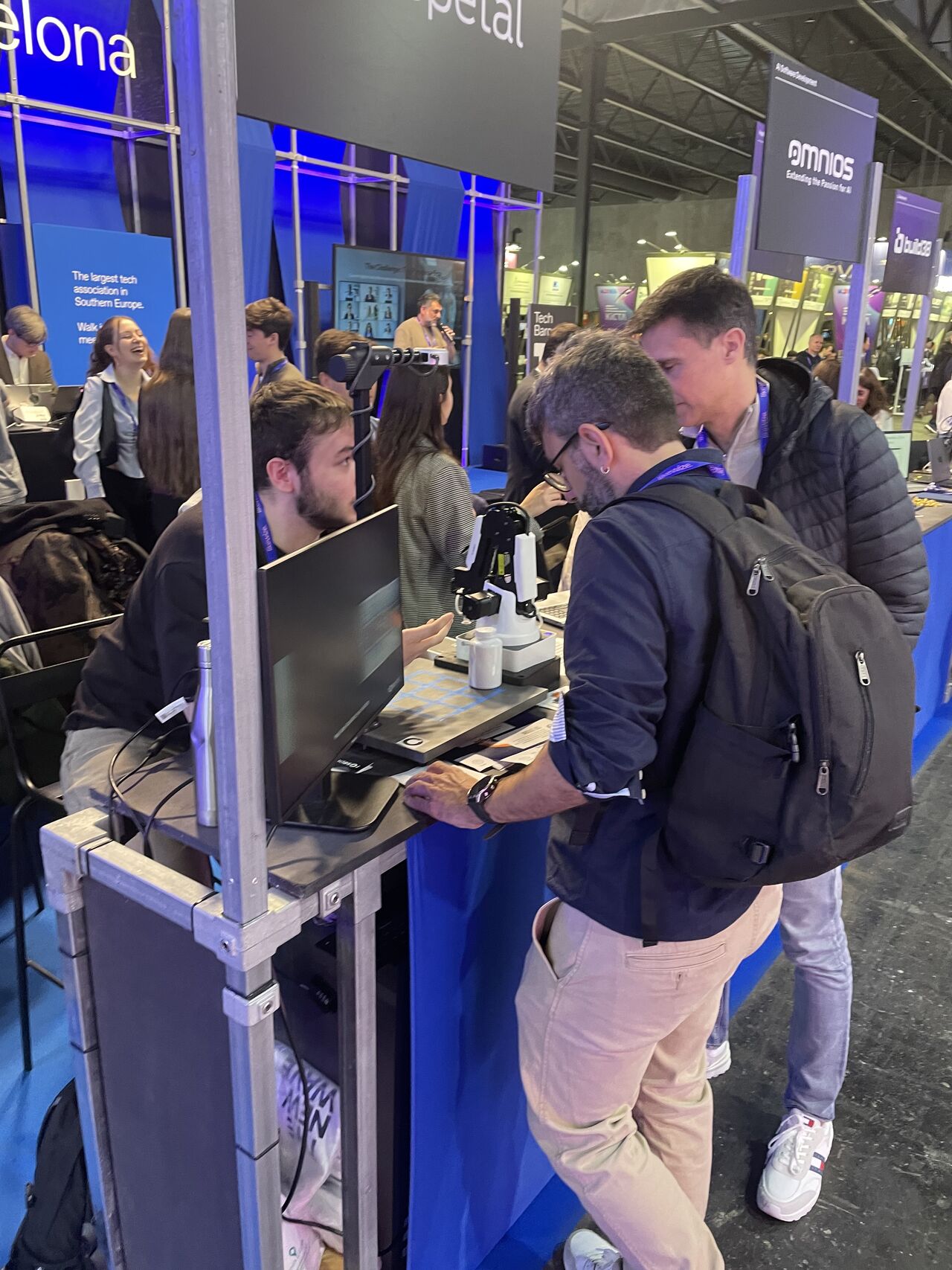 Live demonstration of Rosepetal AI Vision software and robotic automation at MWC.